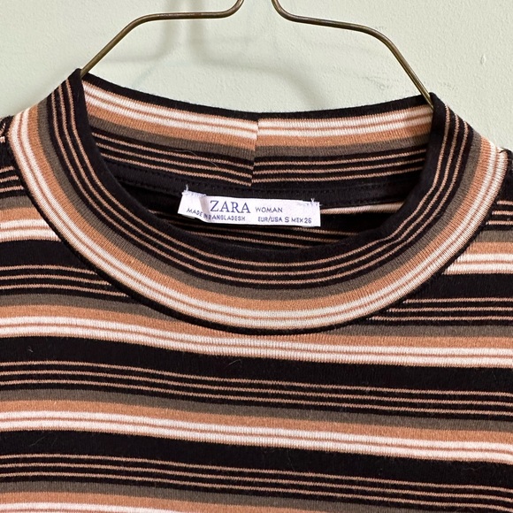 Zara 3/4 Length Sleeve - Picture 3 of 3